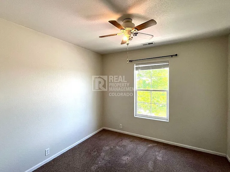 2158 Creekridge Point — Photo 14