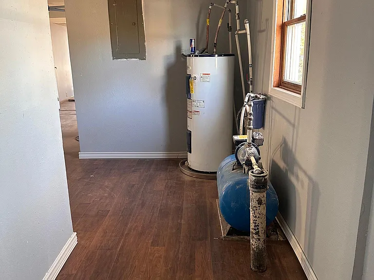 308 Wayne St — Photo 12