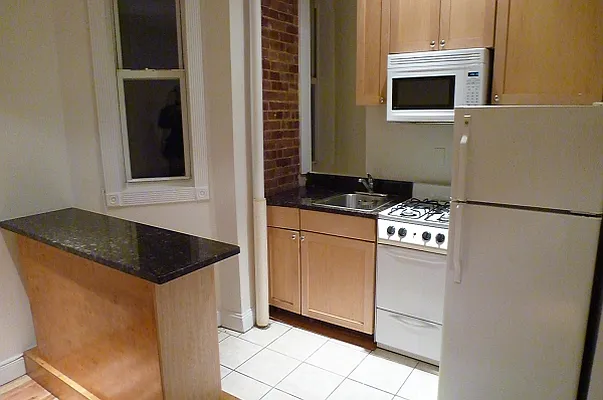 Rented by Citi Habitats | media 22