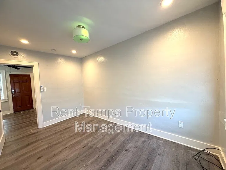 14 21st St N #1 — Photo 11