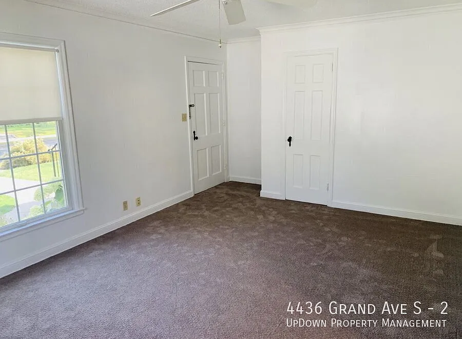 Charming 2-Bed side by side Duplex on Grand Ave S #2 — Photo 3