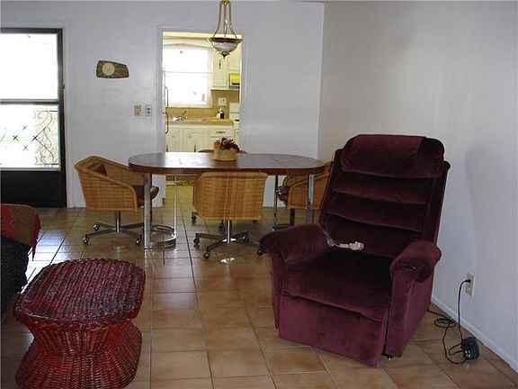 5th image of 2647 W Emory Drive #B