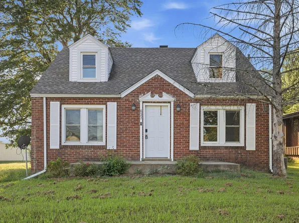 637 N 4th St, Murray, KY 42071