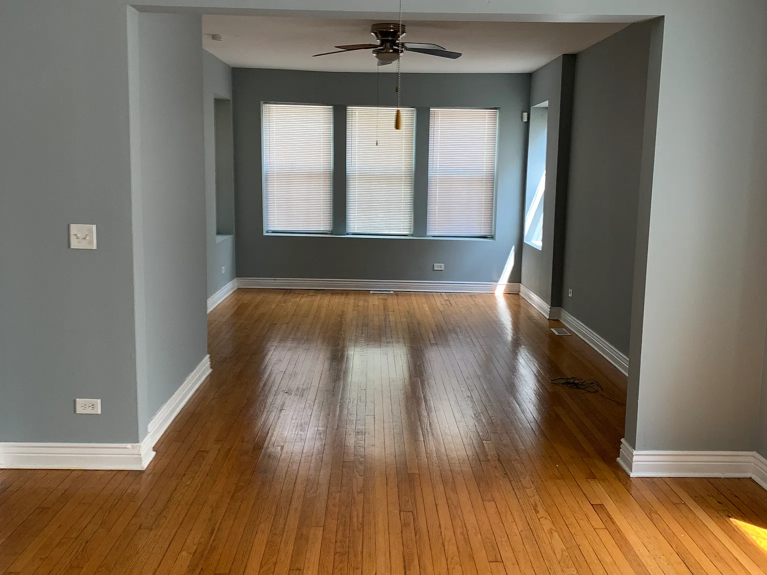 3 bed, 1050 sqft, $1,650 — Photo 4