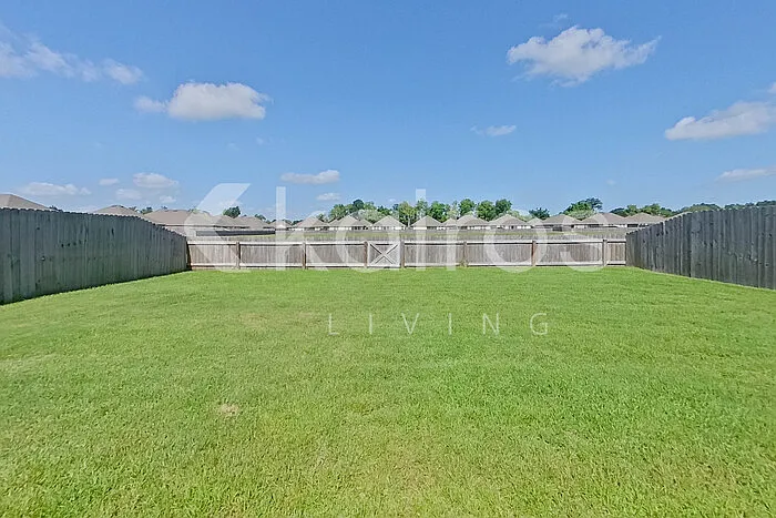 118 Santiago Ct — Photo 26