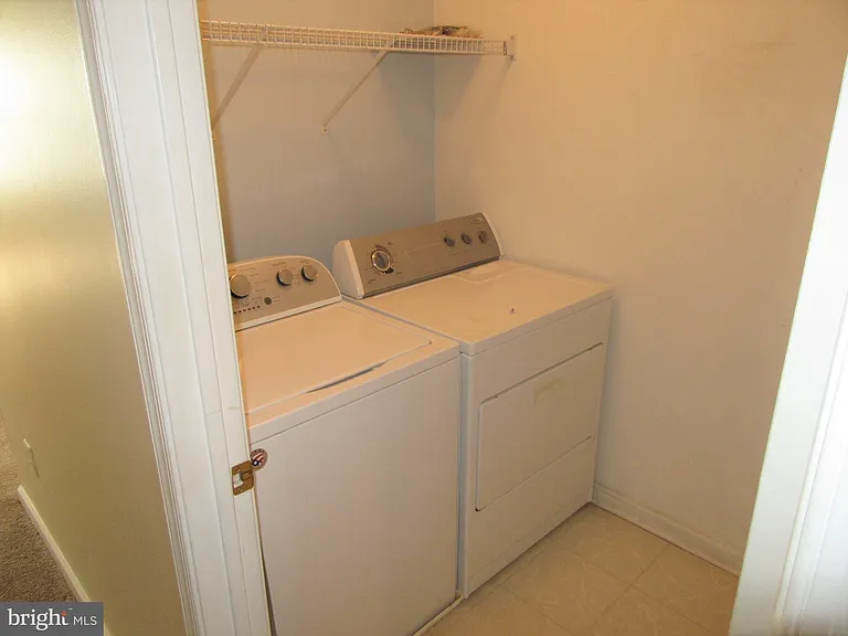 181 Gillespie Ave — Photo 14