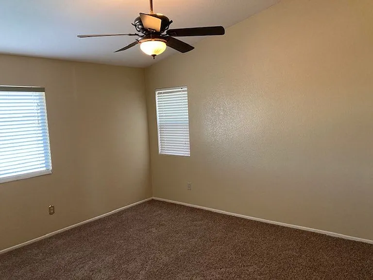 302 Willow Bend Dr — Photo 12
