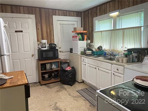 3rd image of 91 Buchanan Dr