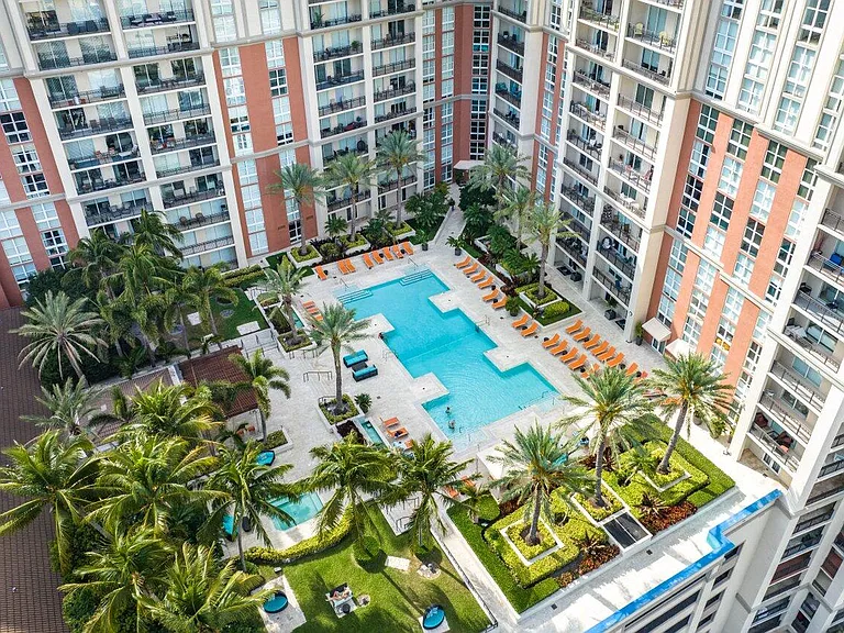 550 Okeechobee Blvd #1809 — Photo 46