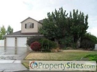 9443 S Wood Ranch Ct, South Jordan, UT 84009