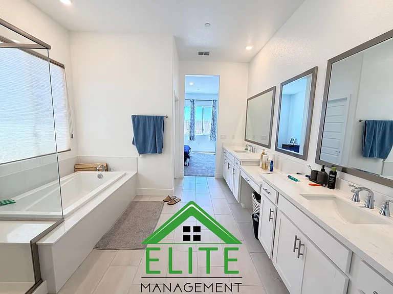 12712 Toucan Cir — Photo 11