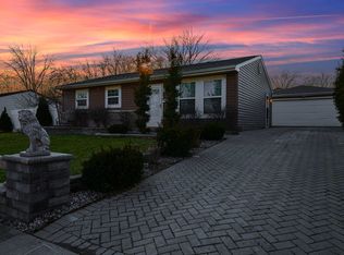 17153 Apple Tree Dr, Country Club Hills, IL 60478