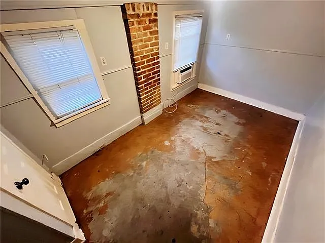 2117 S Lopez St — Photo 10