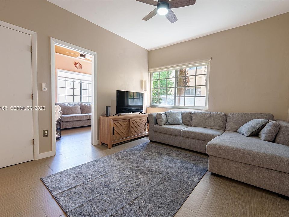 1st image of 1351 Meridian Ave APT 5