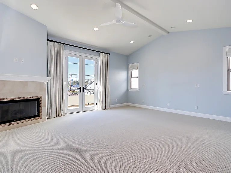 2611 Palm Ave — Photo 27