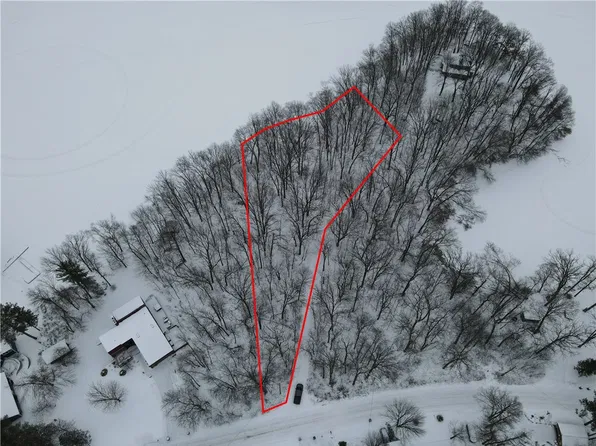 907 Colan Boulevard, Rice Lake, WI 54868