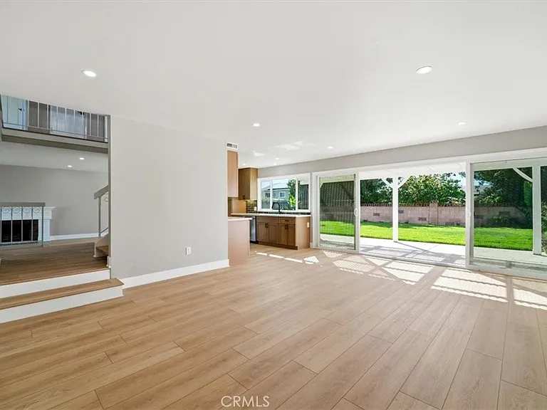 1613 Darcy Ave — Photo 17
