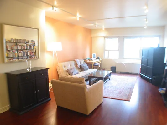 Sold by REGII | media 4