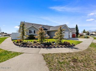 2444 W Warwick Ct, Hayden Lake, ID 83835