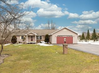 130 Meadowbrook Ln, Central Square, NY 13036