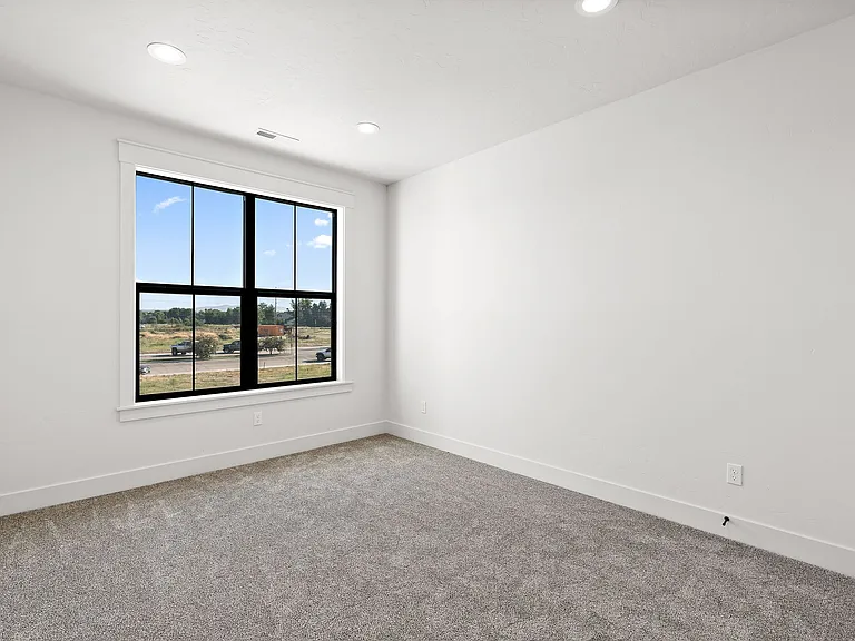 2490 W Iron Coop St #1 — Photo 15