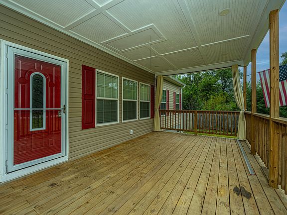 4th image of 132 Knight Ave