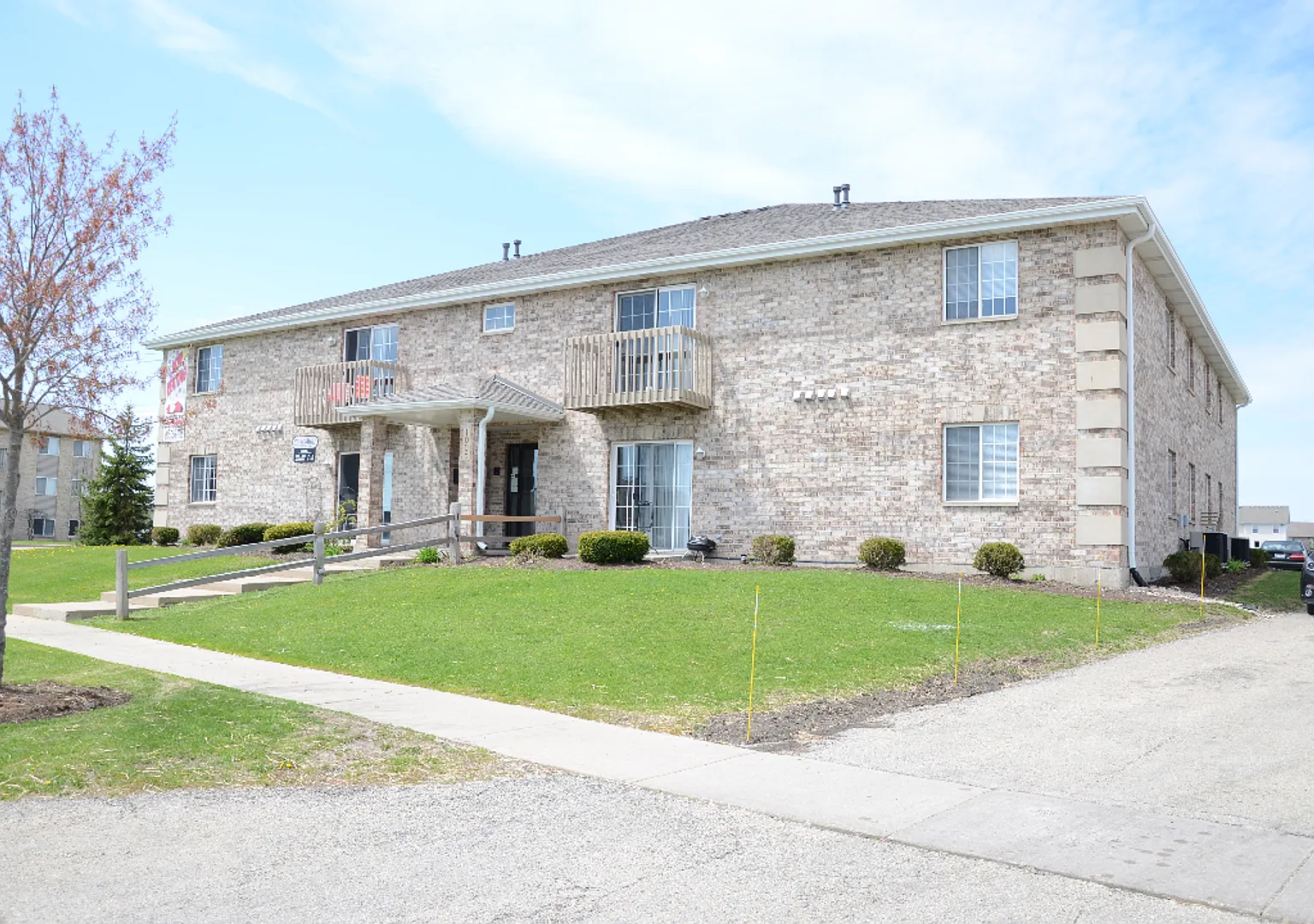 1107 Regent Drive — Photo 1