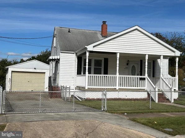 800 N Woodlynn Rd, Essex, MD 21221
