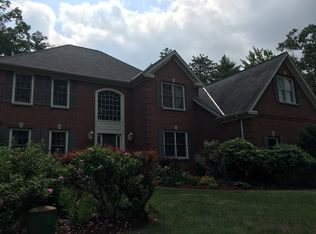 4 Esther Dr, Bedford, NH 03110