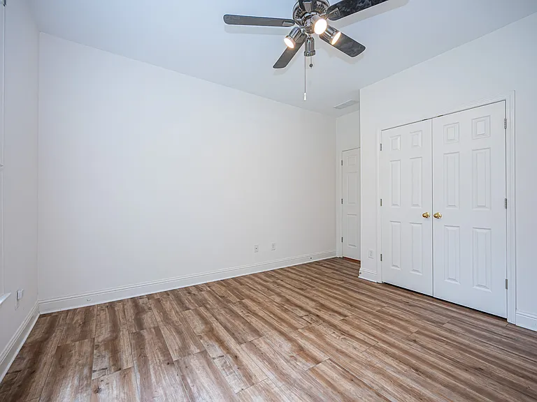 1209 Wood Iris Ln — Photo 15