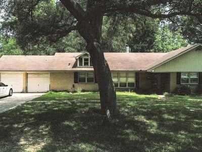 8650 Newfield Ln, Beaumont, TX, 77707