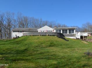 875 Davis Rd, Altoona, PA