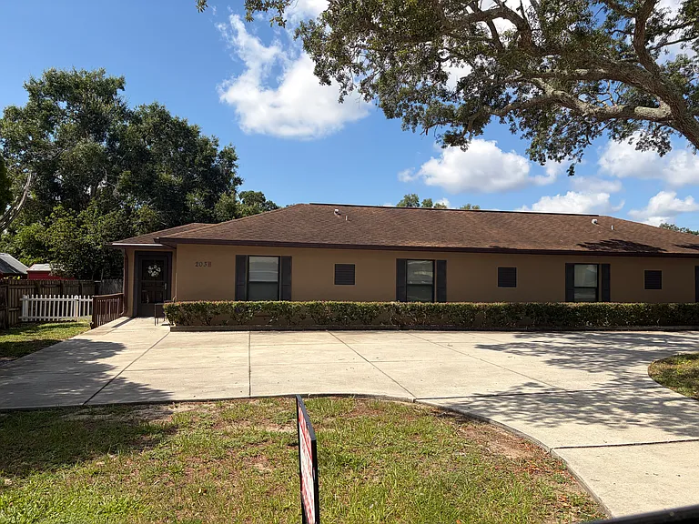 203 E Sumter St #B — Photo 11