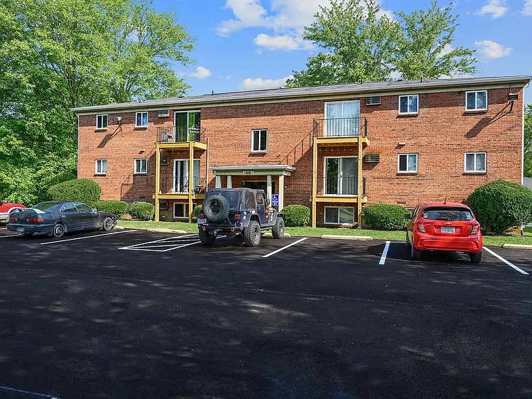 Williams Pointe — Photo 14