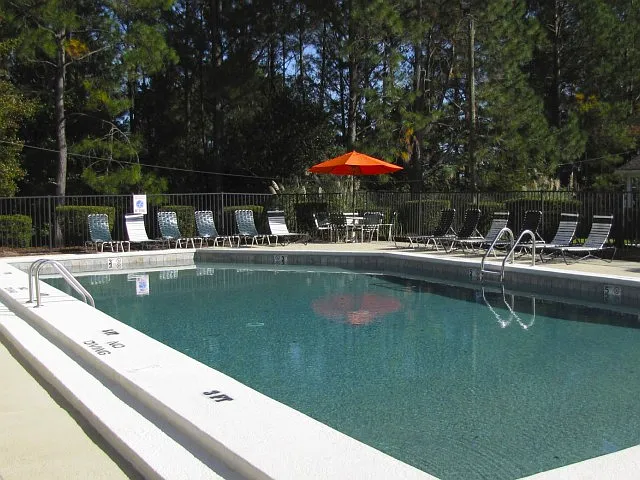 Overlook Gardens Apartments — Photo 11