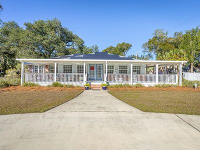 23 8th St, Apalachicola, FL, 32320