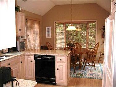 4th image of 4950 Pine Valley Dr