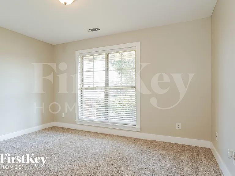 236 Stonecreek Pl — Photo 11