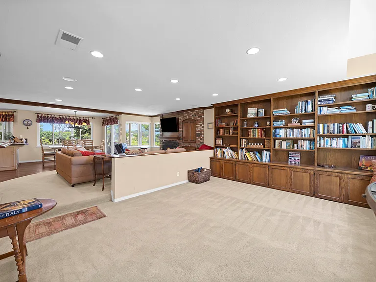24961 Sandridge Cir — Photo 20