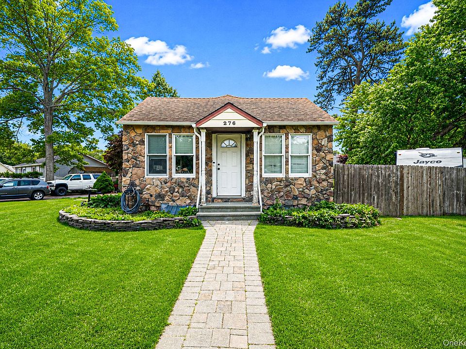 1st image of 276 Dogwood Road W