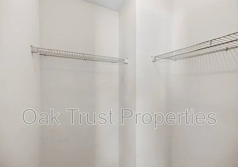 220 Cornell Dr — Photo 15