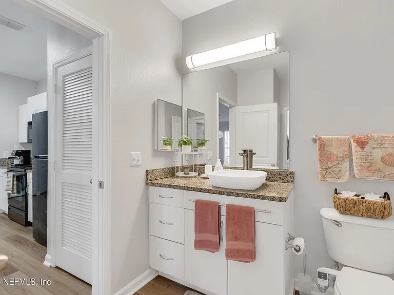 8290 Gate Pkwy W #918 — Photo 17