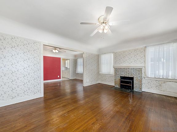 3rd image of 4458-60 Maryland St