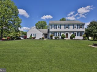5823 Belmont Manor Dr, Pipersville, PA 18947