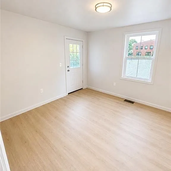 134 Florence St #1 — Photo 14
