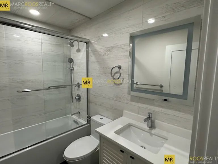 535 Newbury St — Photo 6