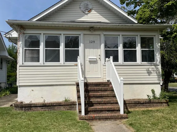 129 Kossuth St, Riverside, NJ 08075