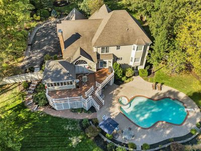 70 Colonel Daniels Drive, Bedford, NH, 03110