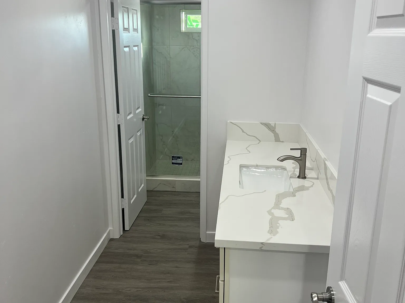 3 bed, 1100 sqft, $3,500 — Photo 4