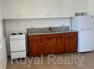 702 University Ave APT 2, Honolulu, HI 96826